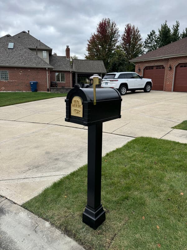 Custom brick mailbox construction