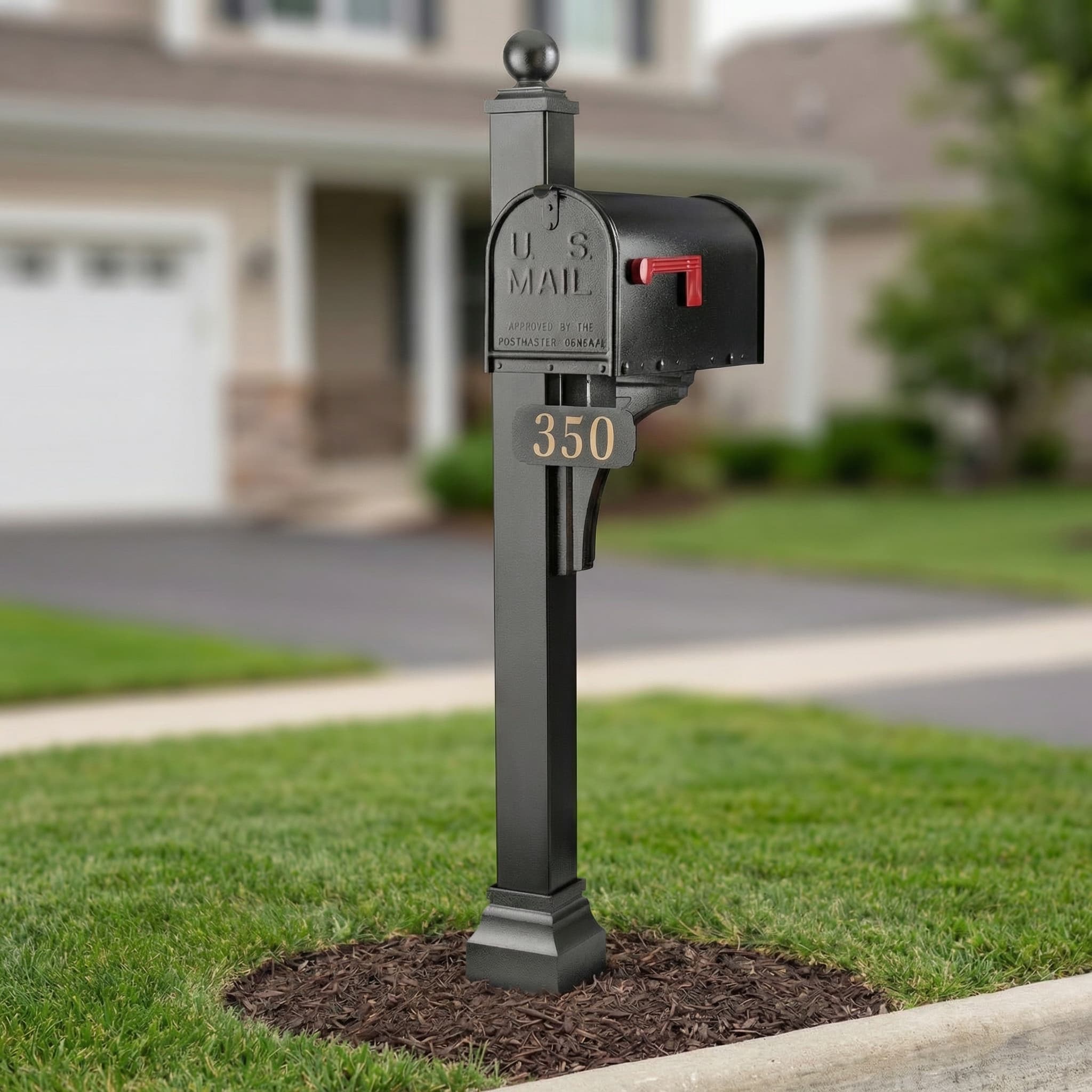 Janzer side-mount aluminum mailbox with modern post in Chicago suburb